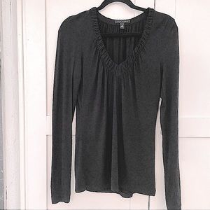 BANANA 🍌 REPUBLIC Stretch long sleeve, V-neck top
